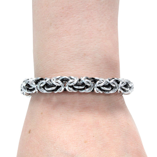 Three-Ring Byzantine Chainmail Bracelet / fits up to 7 inch wrist size / with silver and black anodized aluminum jump rings