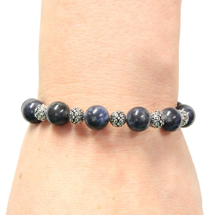 Sodalite Bracelet with Yin Yang charm / 6 to 7 Inch wrist size / extender chain