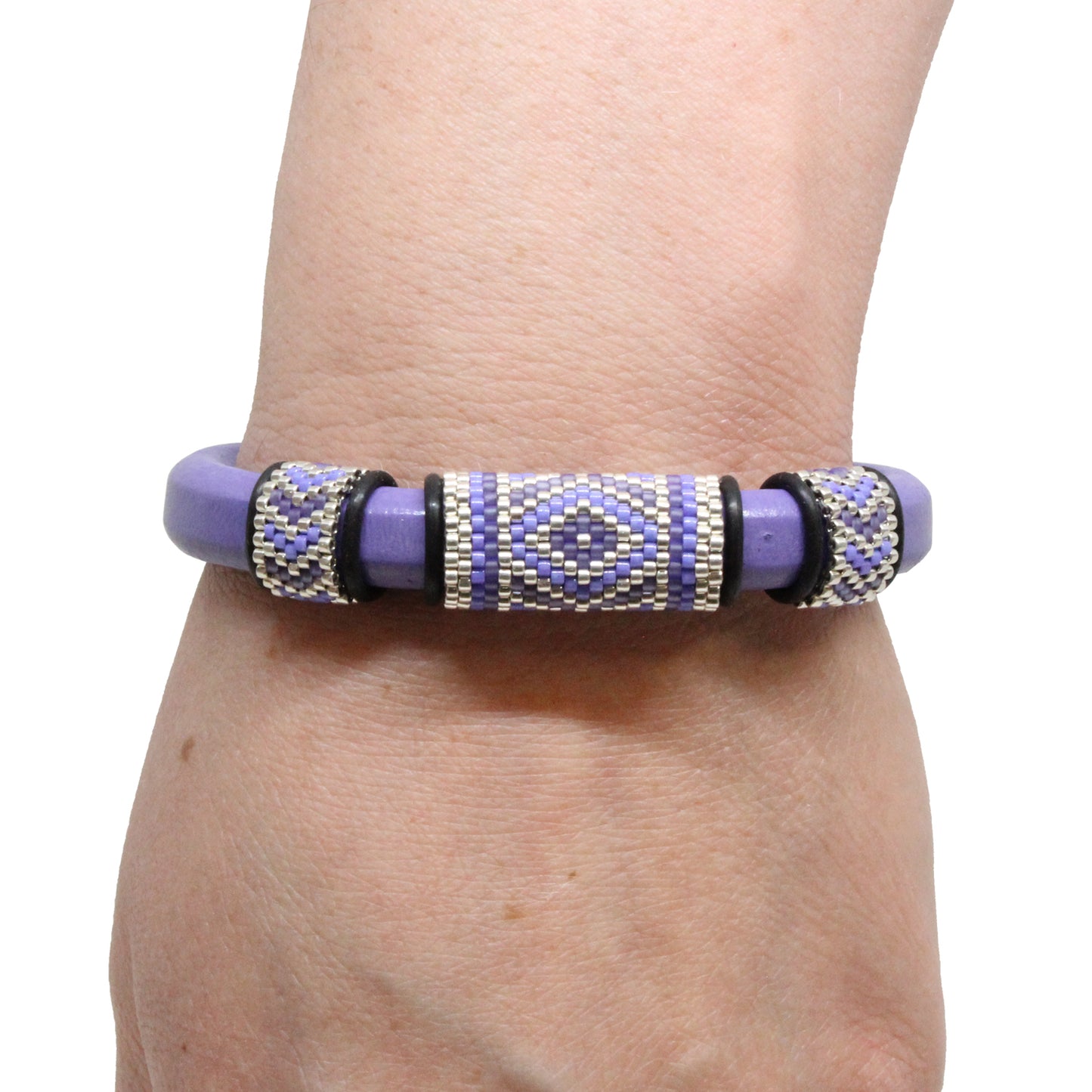 LILAC PURPLE Geometric Bracelet / fits 6.5 to 7 Inch wrist size / leather with magnetic clasp