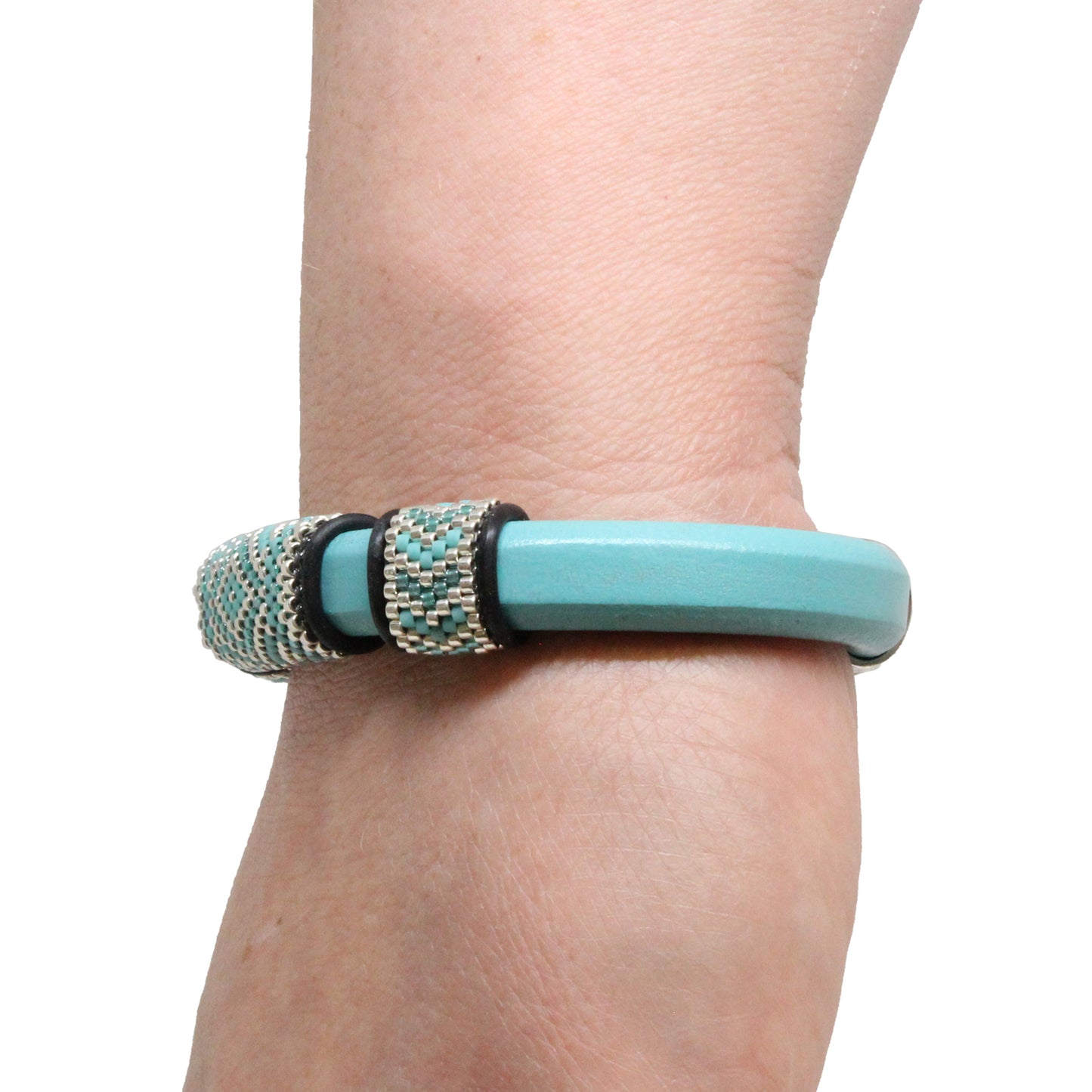 TURQUOISE GREEN Geometric Bracelet / fits 6.5 to 7 Inch wrist size / leather with magnetic clasp