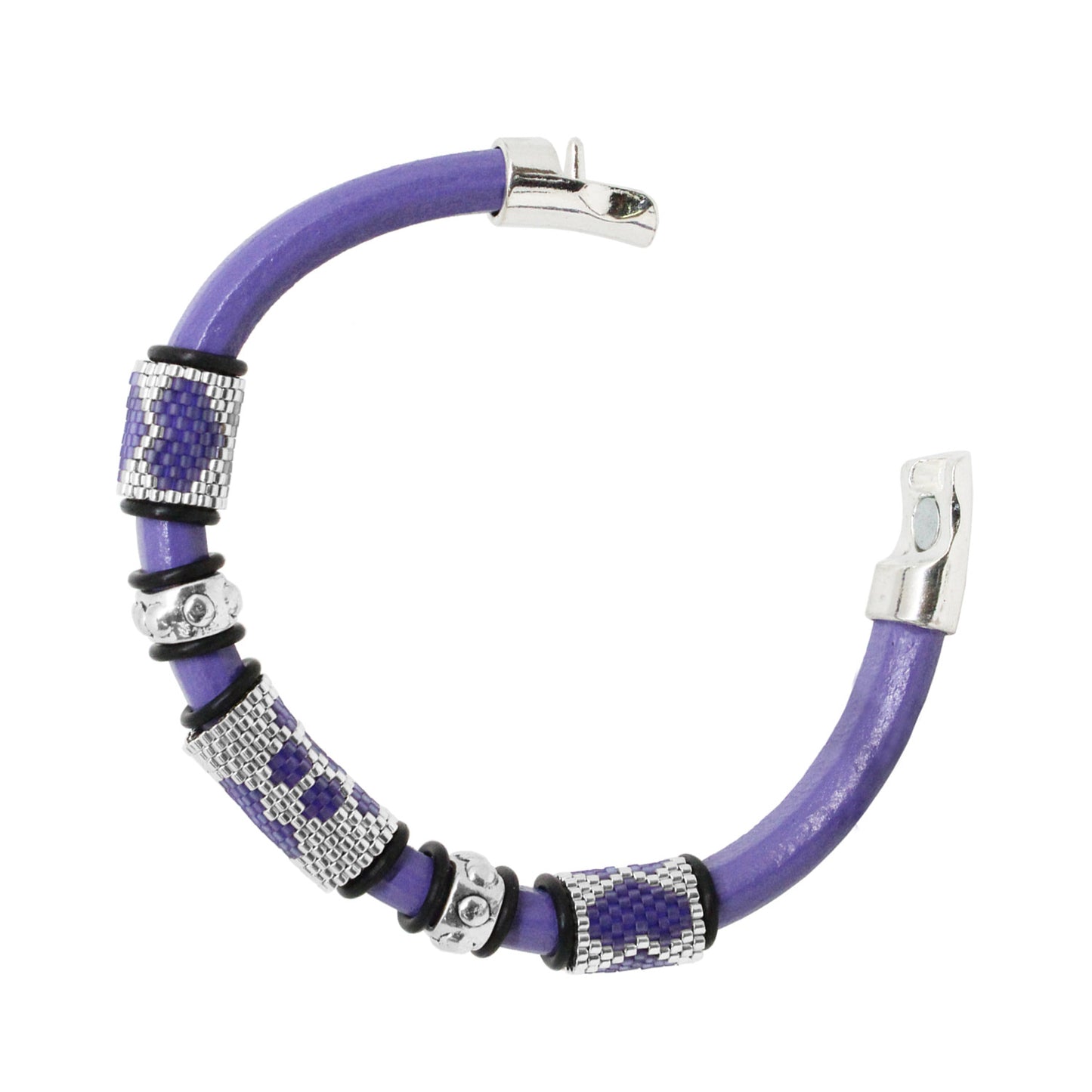 LILAC PURPLE Dog Paw Bracelet / fits 6.5 to 7 Inch wrist size / leather with magnetic clasp