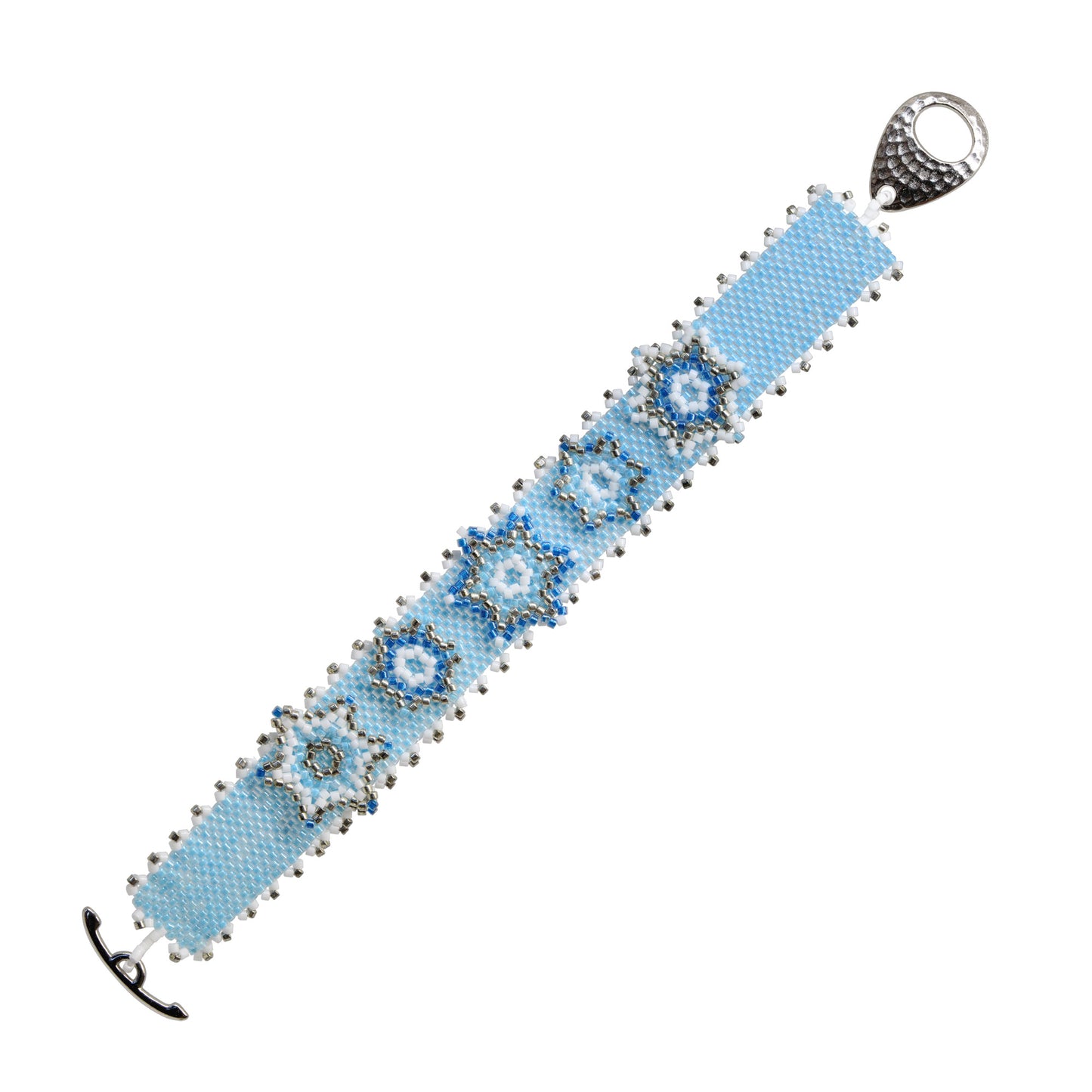 Winter Snowflake Bracelet / fits 6.5 to 7 Inch wrist / silver pewter ellipse toggle clasp