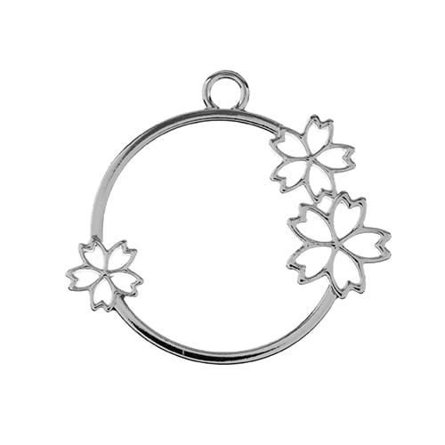 33 × 36 mm Silver Floral Circle Pendant