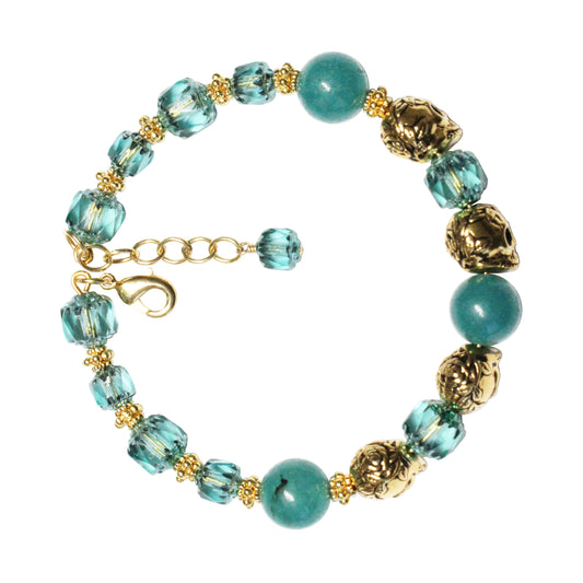 Rose Skull Green Agate Bracelet / 6 to 7.5 Inch wrist size / one inch extender chain
